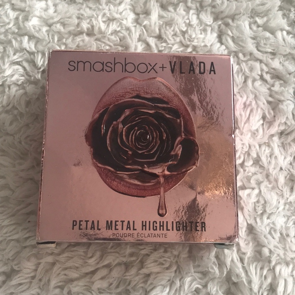 Smashbox +VLADA Petal Metal Highlighter